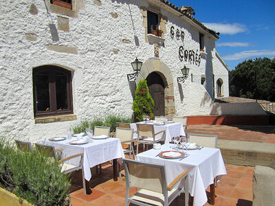 Caja regalo ¡Brunch a la catalana! 1 menú para 2 personas en Masia Can Cortès