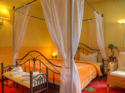 Box Romantische Auszeit: 2 Übernachtungen mit Abendessen in Jonsdorf