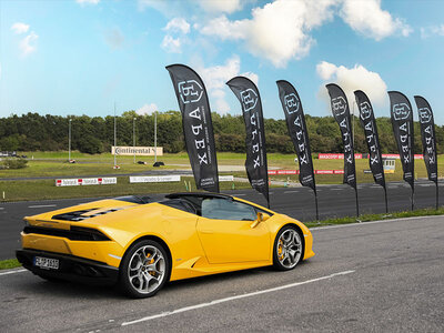 2 omgange på racerbane i Lamborghini Huracan