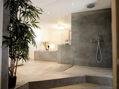 Cofanetto Romantico weekend a Zurigo con 1 notte in Suite, Spa privata e cocktail presso Lux Private Spa