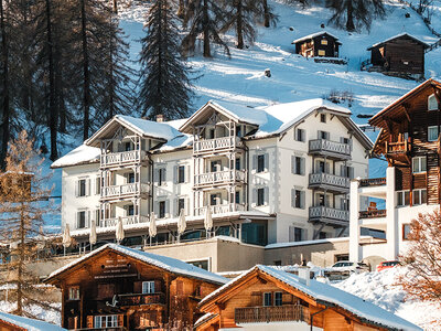 Séjour magique d'une nuit avec accès au spa et souper dans les montagnes d'Arosa-Lenzerheide