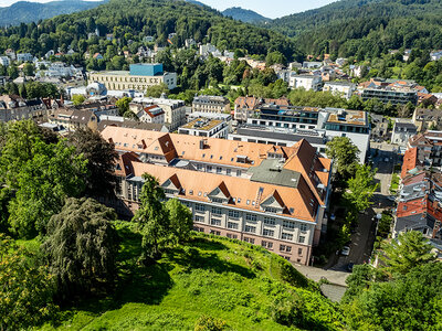 Geschenkbox Kaiserliche Entspannung: 2 Übernachtungen in einer Suite in Baden-Baden römischem Bad und Massage