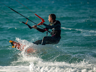 Gaveæske Kitesurfing introkursus hos Aarhus Vandsportscenter for 1