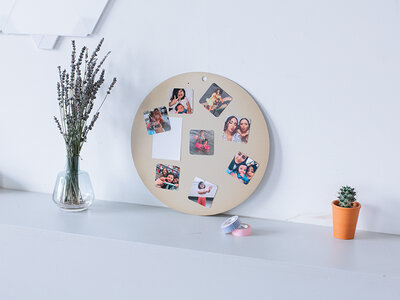 Coffret Cheerz avec 9 magnets photo au format carré et pochette cadeau