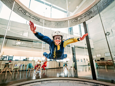 Geschenkbox Adrenalin-Kick beim Indoor-Skydivingkurs in der Nähe von München