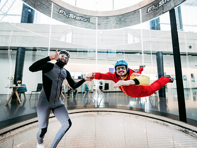 Adrenalin-Kick beim Indoor-Skydivingkurs in der Nähe von München