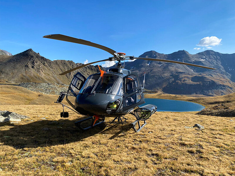 Volo in elicottero sul Lago Maggiore, Lago d’Orta e Lago Mergozzo (15min) per 3 persone