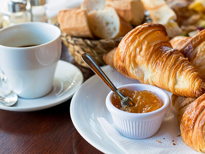 Coffret Petit-déjeuner d'anniversaire : à la maison ou au restaurant