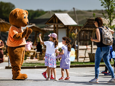 2 entrées adultes et 2 entrées enfants gratuites pour la Tanière Zoo Refuge près de Chartres