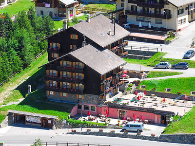 Cofanetto regalo Relax e gusto tra le montagne di Livigno: 2 notti con pausa benessere e 2 cene di 3 portate