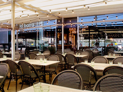 Caja Casa Carmen Restaurant, Muelle Uno: 1 menú especial para 2 personas