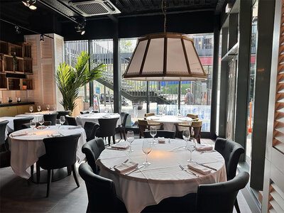 Caja regalo Casa Carmen Restaurant, Sabadell: 1 menú especial para 2 personas