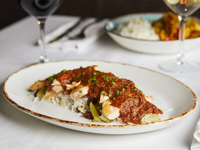 Caja regalo Casa Carmen Restaurant, Moda Shopping: 1 menú para 2 personas