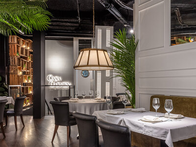 Casa Carmen Restaurant, Parc Central: 1 menú especial para 2 personas