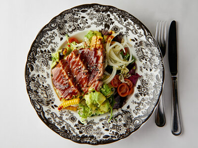 Caja regalo Casa Carmen Restaurant, Muelle Uno: 1 menú para 2 personas