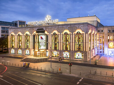 Geschenkbox 2 Tickets für die funkelnde Grand Show im Friedrichstadt-Palast in Berlin