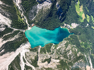 Cofanetto Volo in elicottero su 4 punti panoramici mozzafiato delle Dolomiti per 3 persone