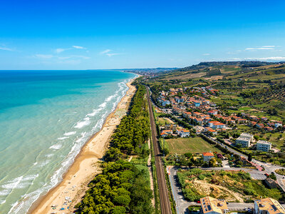 Cofanetto regalo Volo in ultraleggero ULM Tecnam P92 sulla costa adriatica tra l’Abruzzo e le Marche per 2