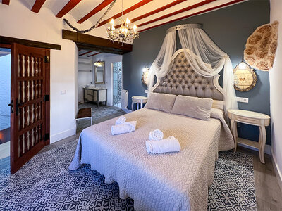 Caja regalo Retiro del Teatro, Almagro: 2 noches en habitación deluxe y entradas para el Corral de Comedias