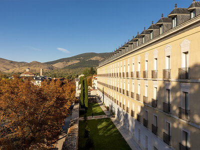 Caja regalo Parador de La Granja 4*: 1 noche con desayuno para 2 personas