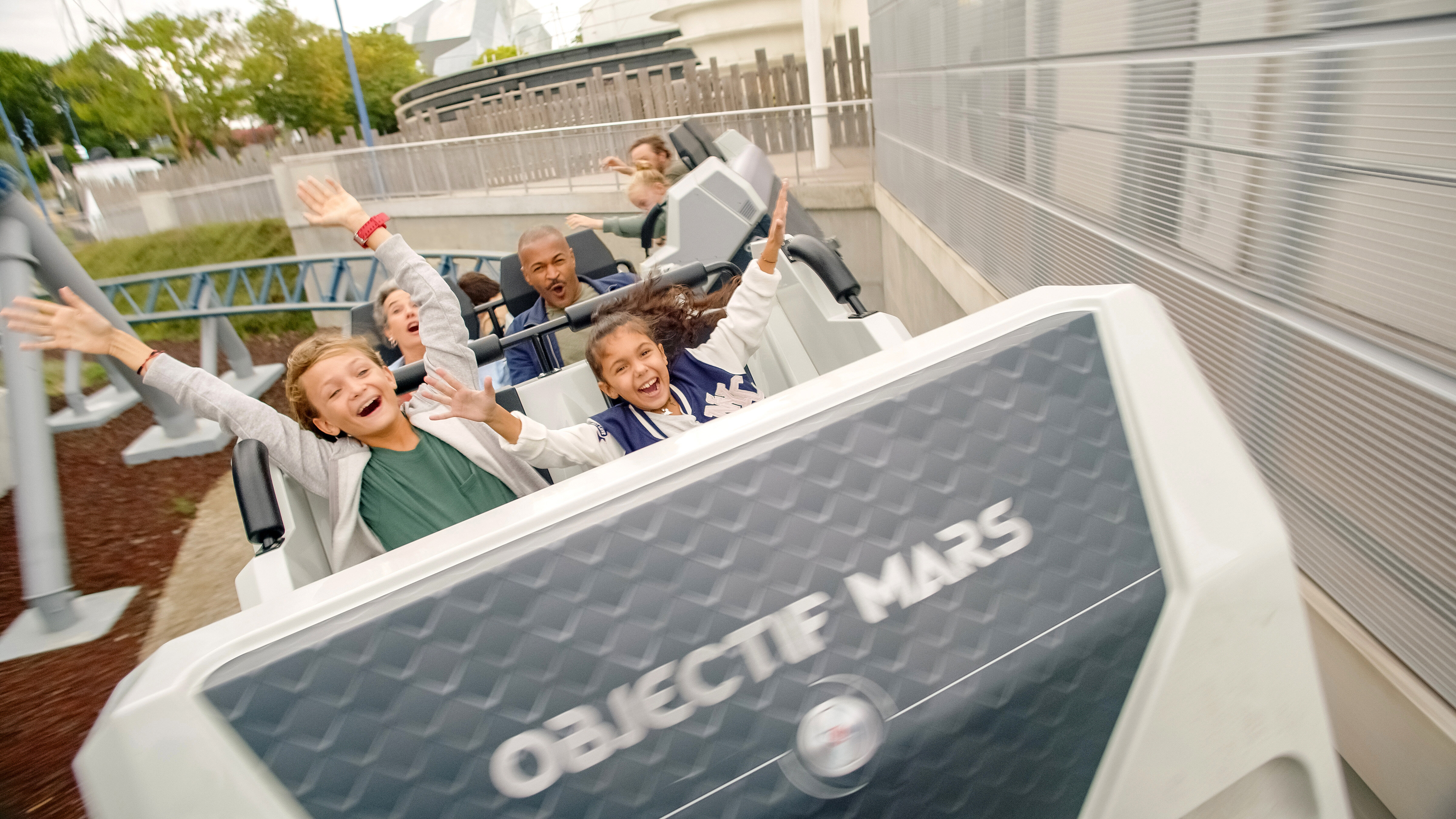 Smartbox - 1 Billet Adulte - 1 Journée Au Futuroscope En 2025 - Valeur 62€