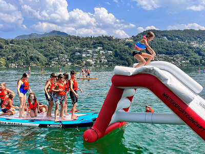 Coffret cadeau Session de 2 heures de méga stand up paddle en famille sur le lac de Lugano