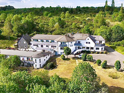 Geschenkbox 3-tägiger Rückzugsaufenthalt mit traumhafter Hanglage in Idar-Oberstein