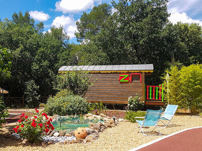 Coffret cadeau 2 jours relaxants et insolites dans une roulotte en Provence avec accès au spa