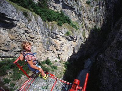 Coffret Sensations extrêmes lors d'un saut à l'élastique une tyrolienne dans le canton du Valais