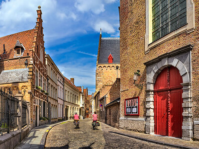 Cofanetto regalo Fuga nella Bruges medievale con suggestivo tour in bicicletta