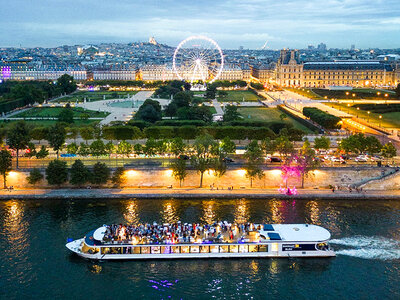 Coffret cadeau Croisière festive sur la Seine : 2h45 avec dîner à bord du Diamant Bleu