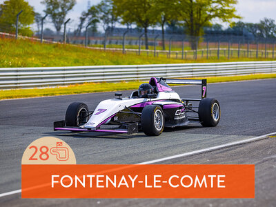 Coffret cadeau Stage de pilotage monoplace : 28 tours sur le circuit de Fontenay-le-Comte en Formule 4 Tatuus