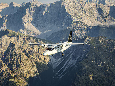 Sightseeing-Rundflug über die Alpenbergwelt für 1 Person