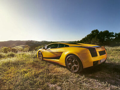 Caja Ruta de 7 km en Lamborghini Gallardo en Navarra para 1 persona