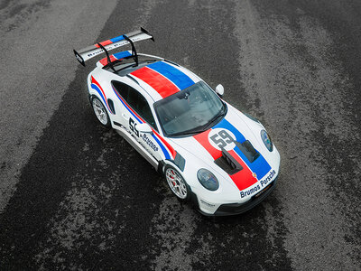 Coffret Stage de pilotage : 2 tours sur le circuit de Mornay en Porsche 992 GT3 RS