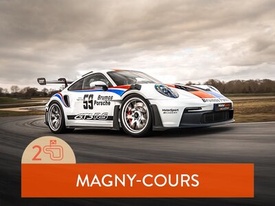 Coffret cadeau Stage de pilotage : 2 tours sur le circuit de Magny-Cours en Porsche 992 GT3 RS