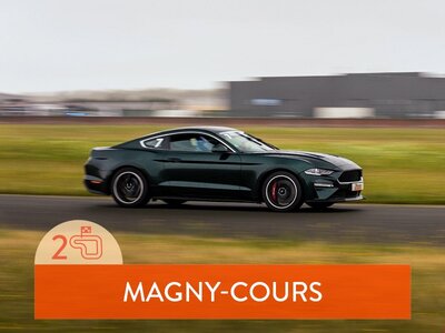 Coffret cadeau Stage de pilotage : 2 tours sur le circuit de Magny-Cours en Ford Mustang Bullit