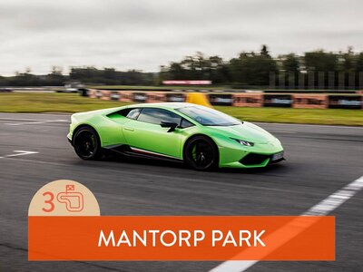 Presentbox Erbjudande för henne - Kör sportbil: 3 varv i Lamborghini på Mantorp Park