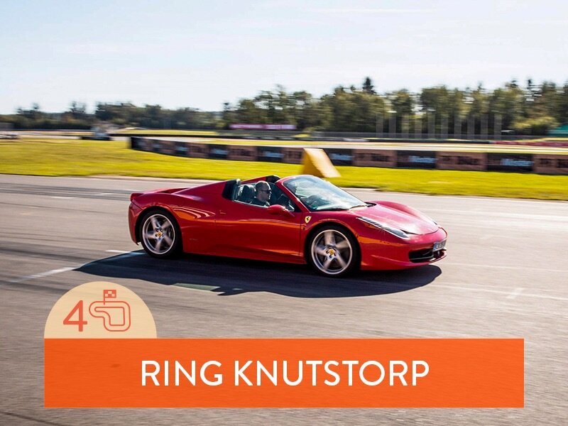 Kör sportbil: 4 varv i Ferrari på Ring Knutstorp