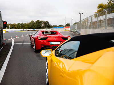 Conducción deportiva: 1 vuelta al Circuito do Sol o Guadix en Ferrari, Porsche o Lamborghini