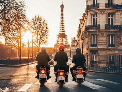 Coffret À la découverte de la vie parisienne : virée shopping ou balade et apéritif en scooter Yamaha Chappy