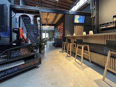 15 Minuten Full Motion Rennsimulation in Berlin