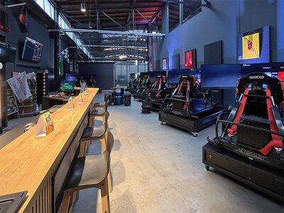 Geschenkbox 15 Minuten Full Motion Rennsimulation in Berlin