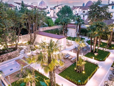 Cofanetto Palazzo Castri: percorso benessere e aperitivo chic nel cuore di Firenze