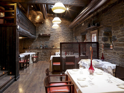 Caja Menú de 8 degustaciones y selección de postres en restaurante Casa Gerardo, Asturias