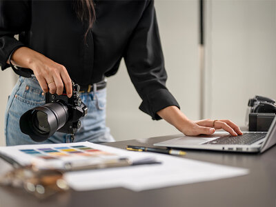 Geschenkbox 30 Minuten professionelles Indoor-Fotoshooting in Augsburg nach Wahl