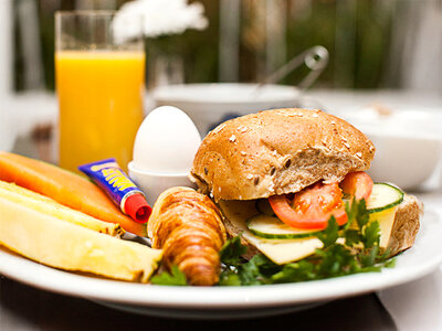 Övernattning med frukost på Elite Hotel Ideon för 2