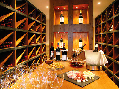 Coffret cadeau Dégustation de 5 vins raffinés à La Cave du Chalet RoyAlp