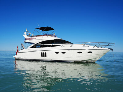 Boks Romantisk 3-retters middag med vin på yacht for 2