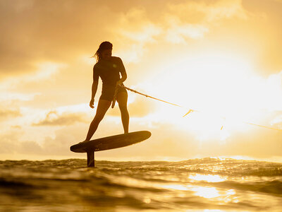 Boks E-foil begynderkursus hos Fjord Foiler for 1